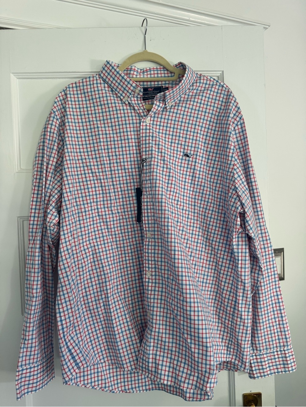 Vineyard Vines Men’s Button-Down Shirt in White with Red & Blue Check